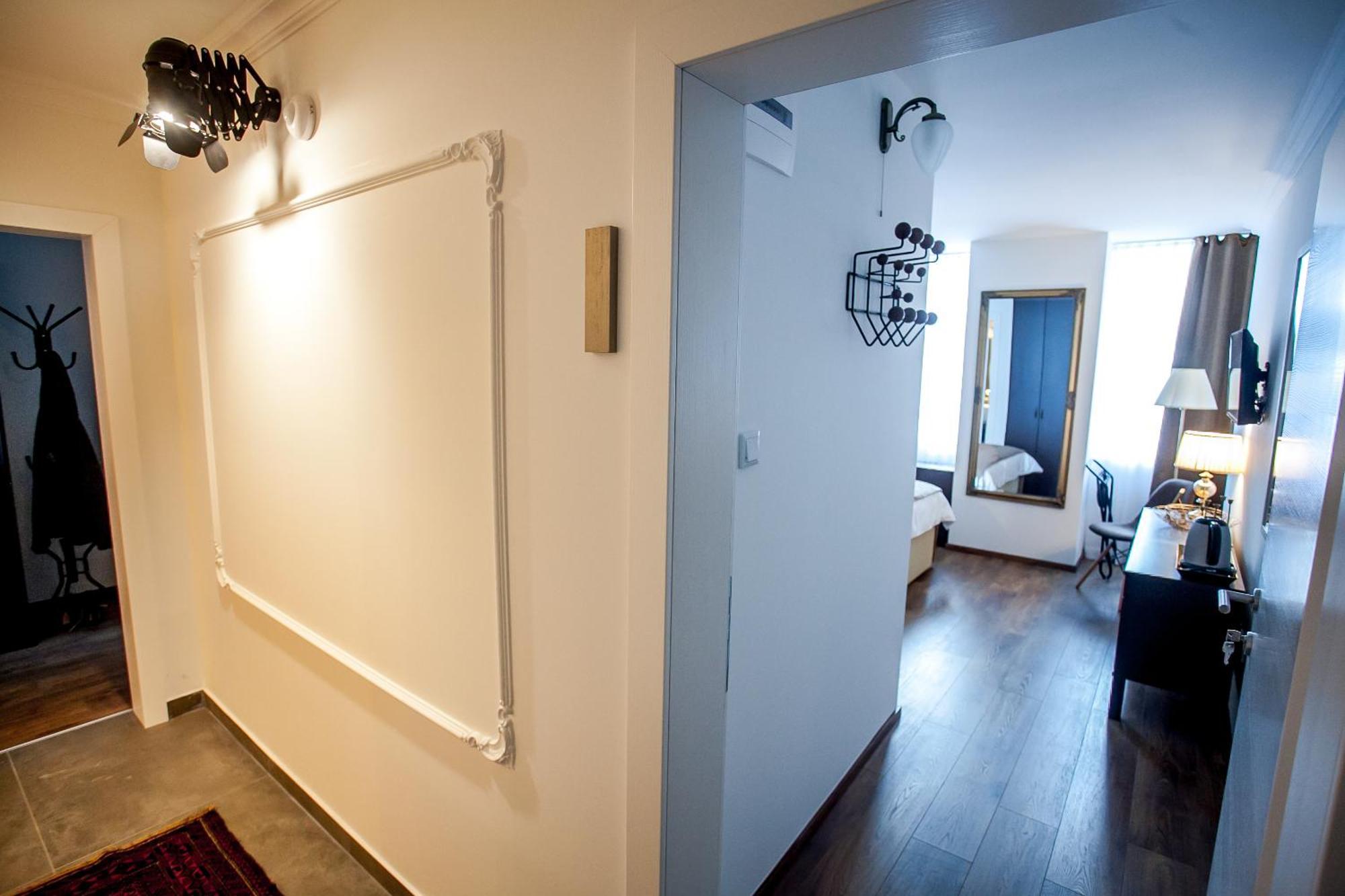 Flex Selfcheckins - Zagreb - Hostel - 8 Rooms - City Centre Εξωτερικό φωτογραφία