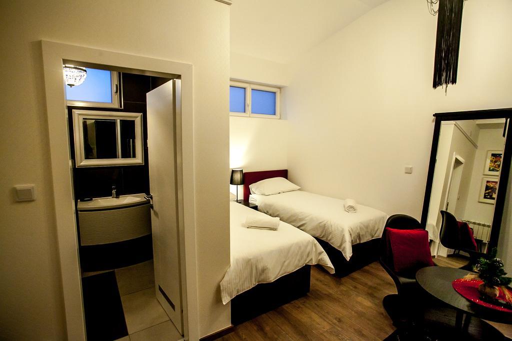 Flex Selfcheckins - Zagreb - Hostel - 8 Rooms - City Centre Εξωτερικό φωτογραφία