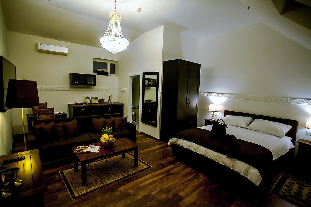 Flex Selfcheckins - Zagreb - Hostel - 8 Rooms - City Centre Εξωτερικό φωτογραφία
